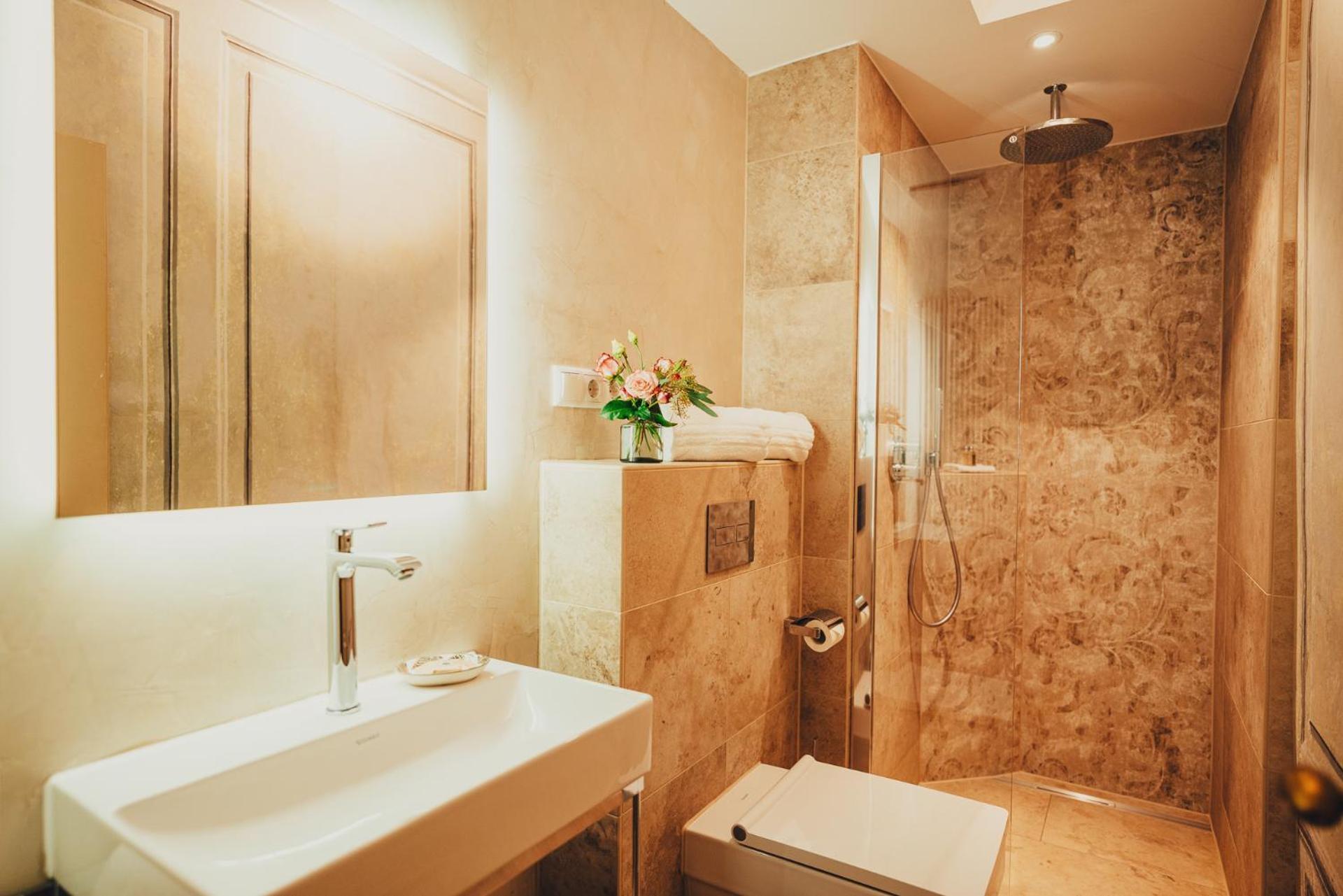 Hotel Villa Sorgenfrei & Restaurant Atelier Sanssouci Radebeul Esterno foto